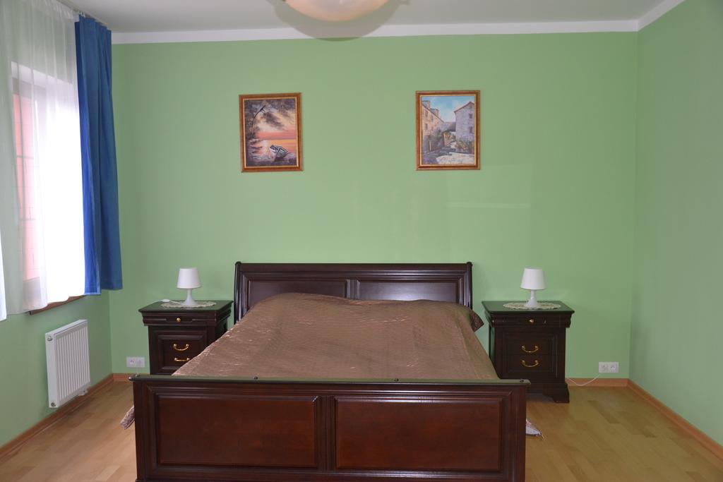 Aparthotel Star Lux Гостивице Экстерьер фото