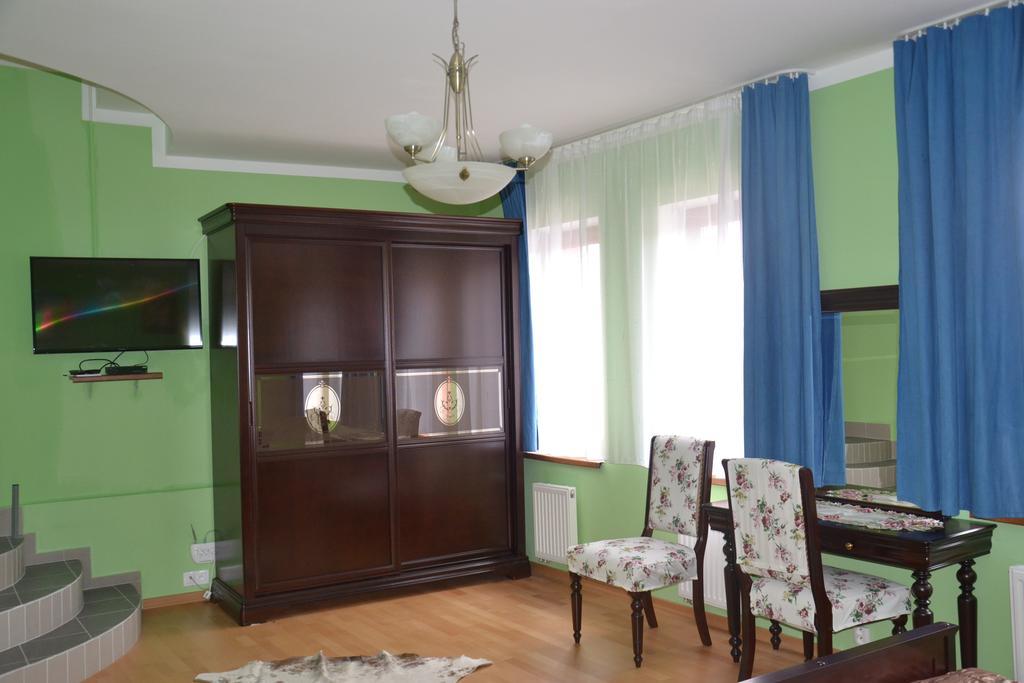 Aparthotel Star Lux Гостивице Номер фото